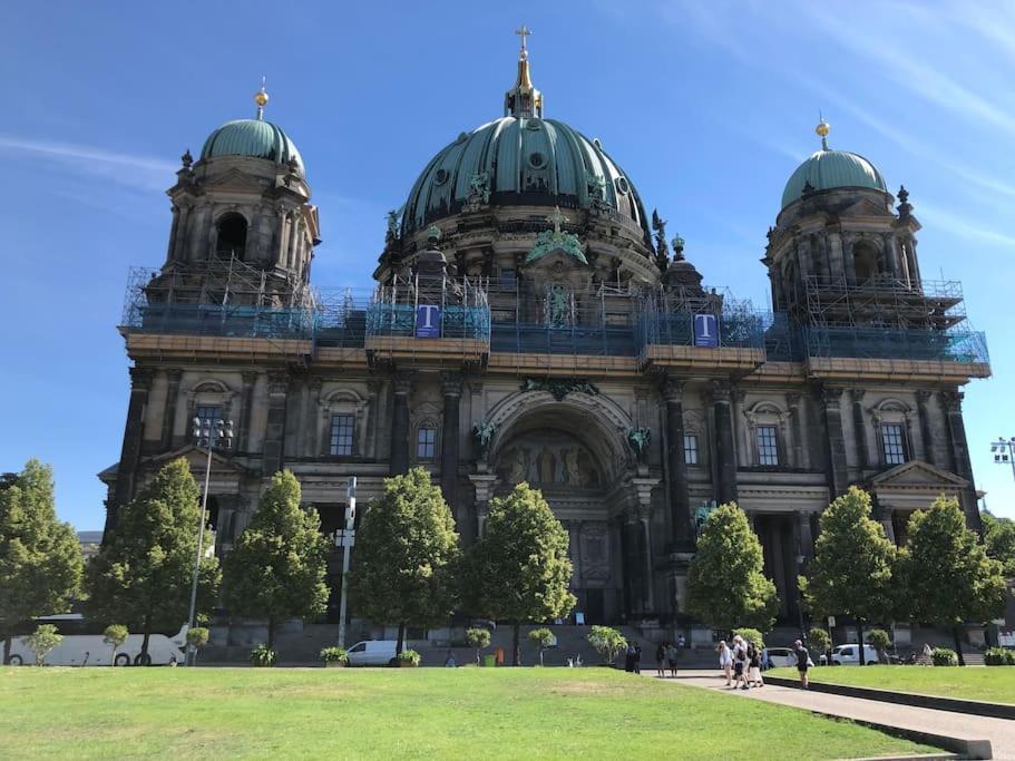 Berliner Altbaubauwohnung In Mitte * Berlino