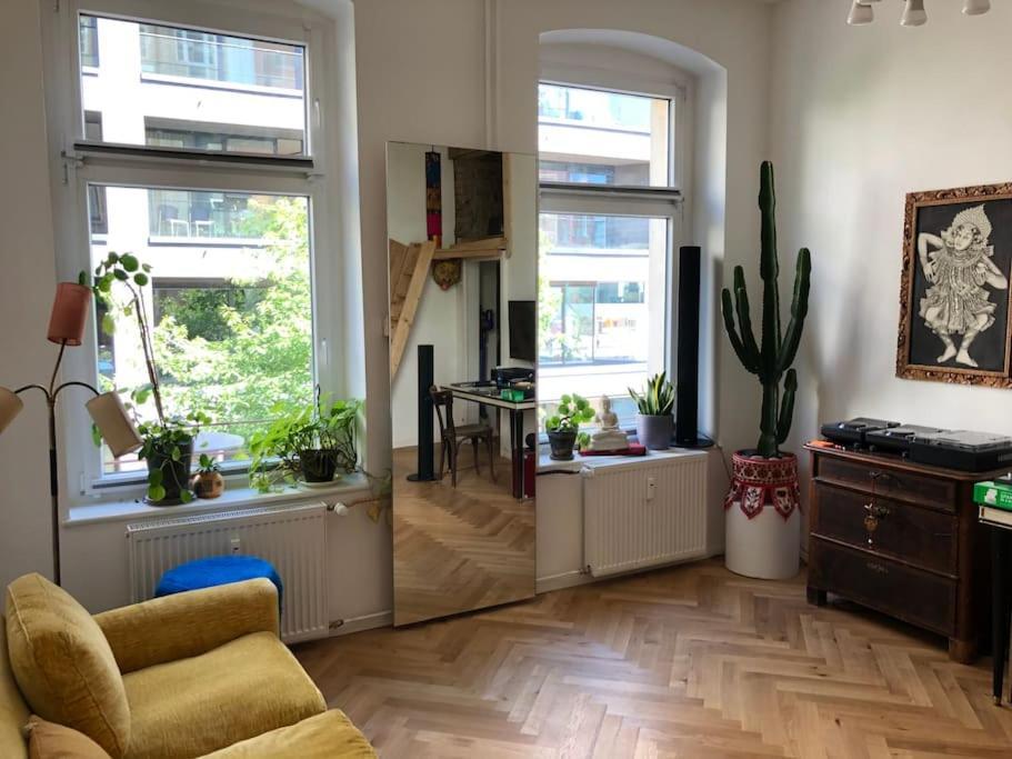 Berliner Altbaubauwohnung In Mitte Appartamento *